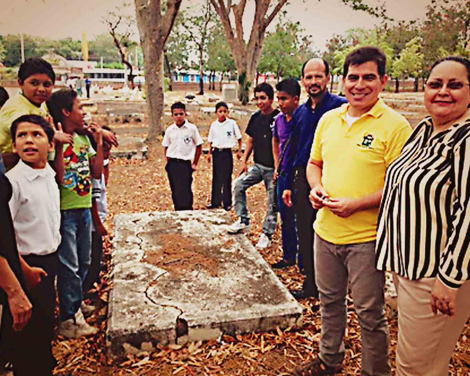 ¿Encontrada la tumba de Zacarías Guerra en el cementerio San Pedro?