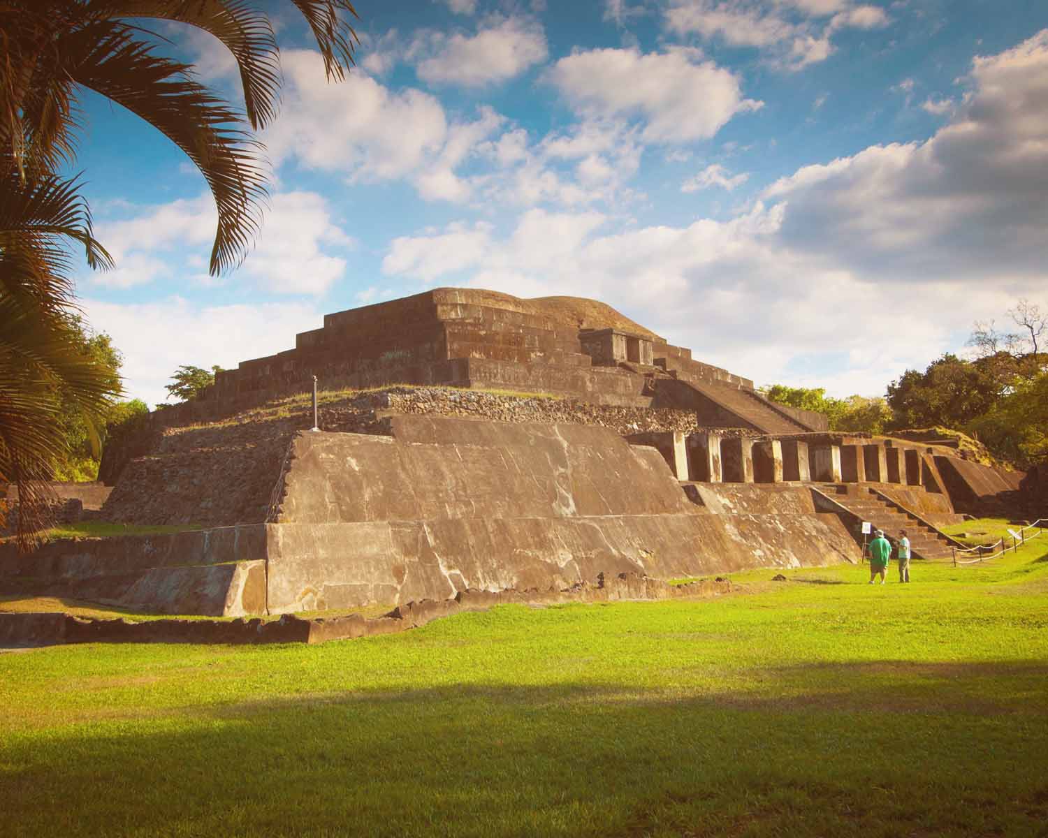 Prolongada pasión de El Salvador